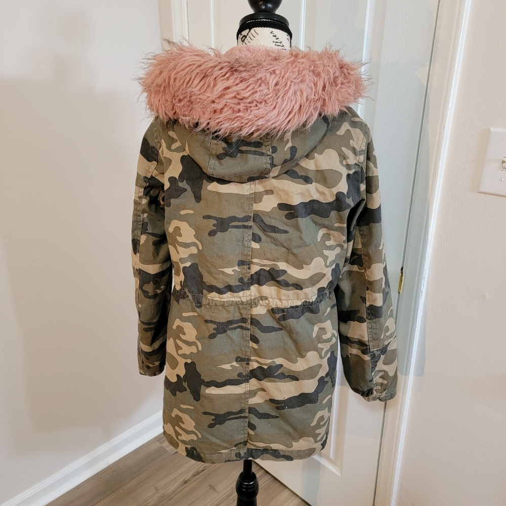 Ci Sono  Women's Camo Jacket  Size S Sherpa Quilted Lined Hooded Pink Faux Fur - Picture 3 of 14